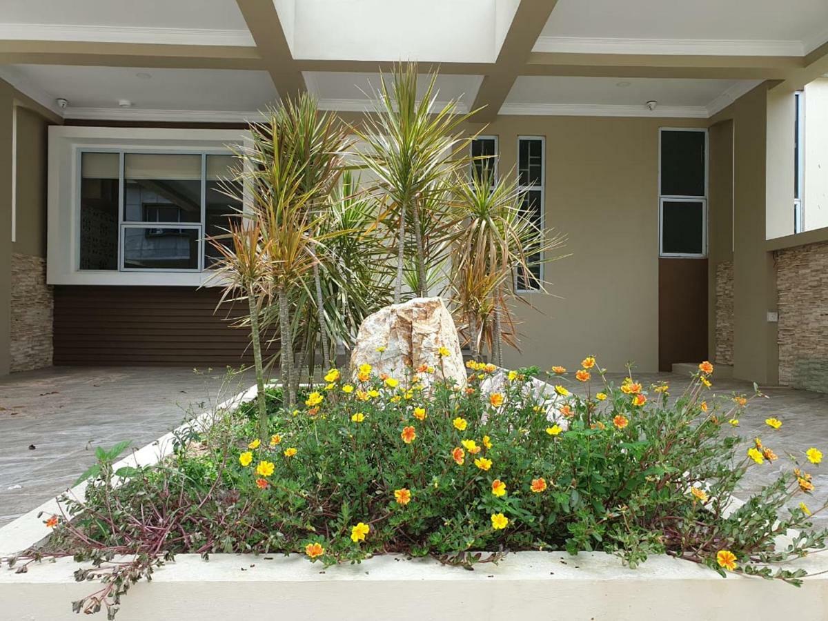 Danka@Taman Golf Residence Batam Ngoại thất bức ảnh