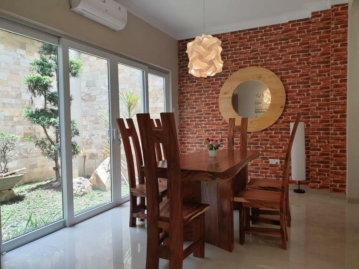 Danka@Taman Golf Residence Batam Ngoại thất bức ảnh