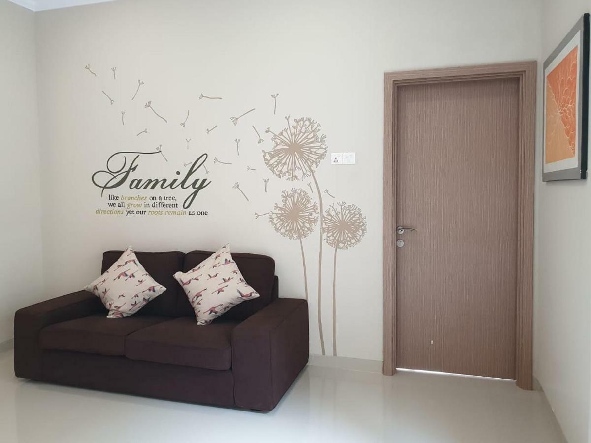 Danka@Taman Golf Residence Batam Ngoại thất bức ảnh